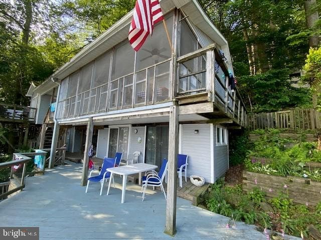 2140 Blackberry Lane, Darlington