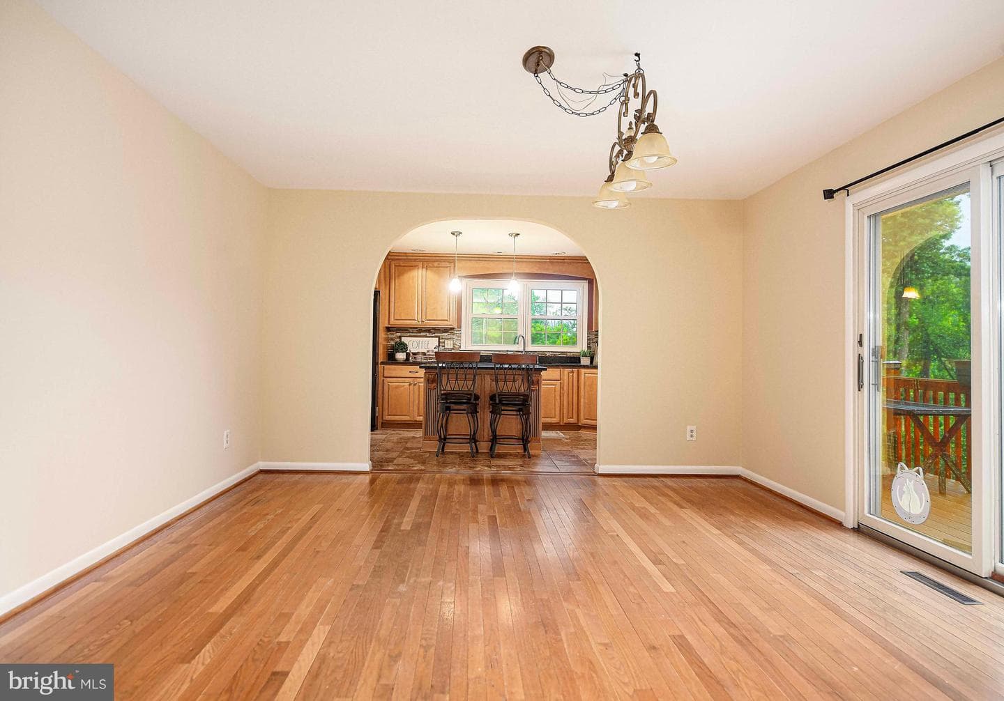 1206 E Macphail Road photo 15