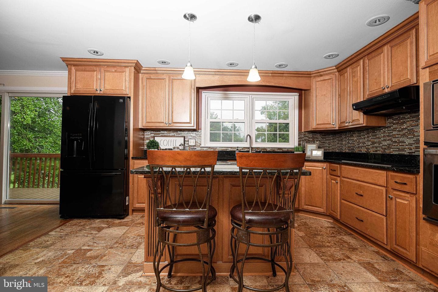 1206 E Macphail Road photo 19