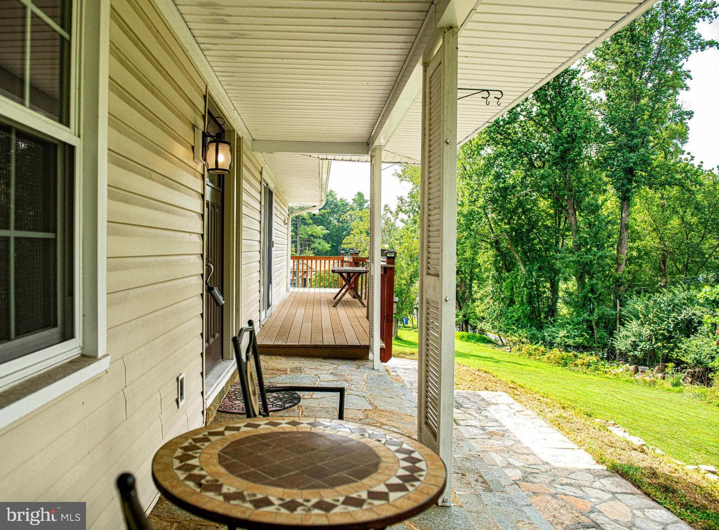 1206 E Macphail Road photo 3