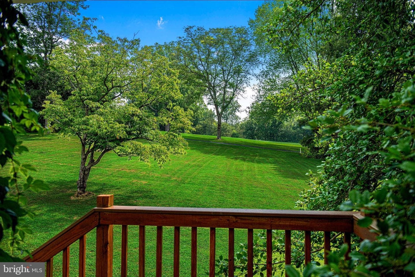 1206 E Macphail Road photo 35