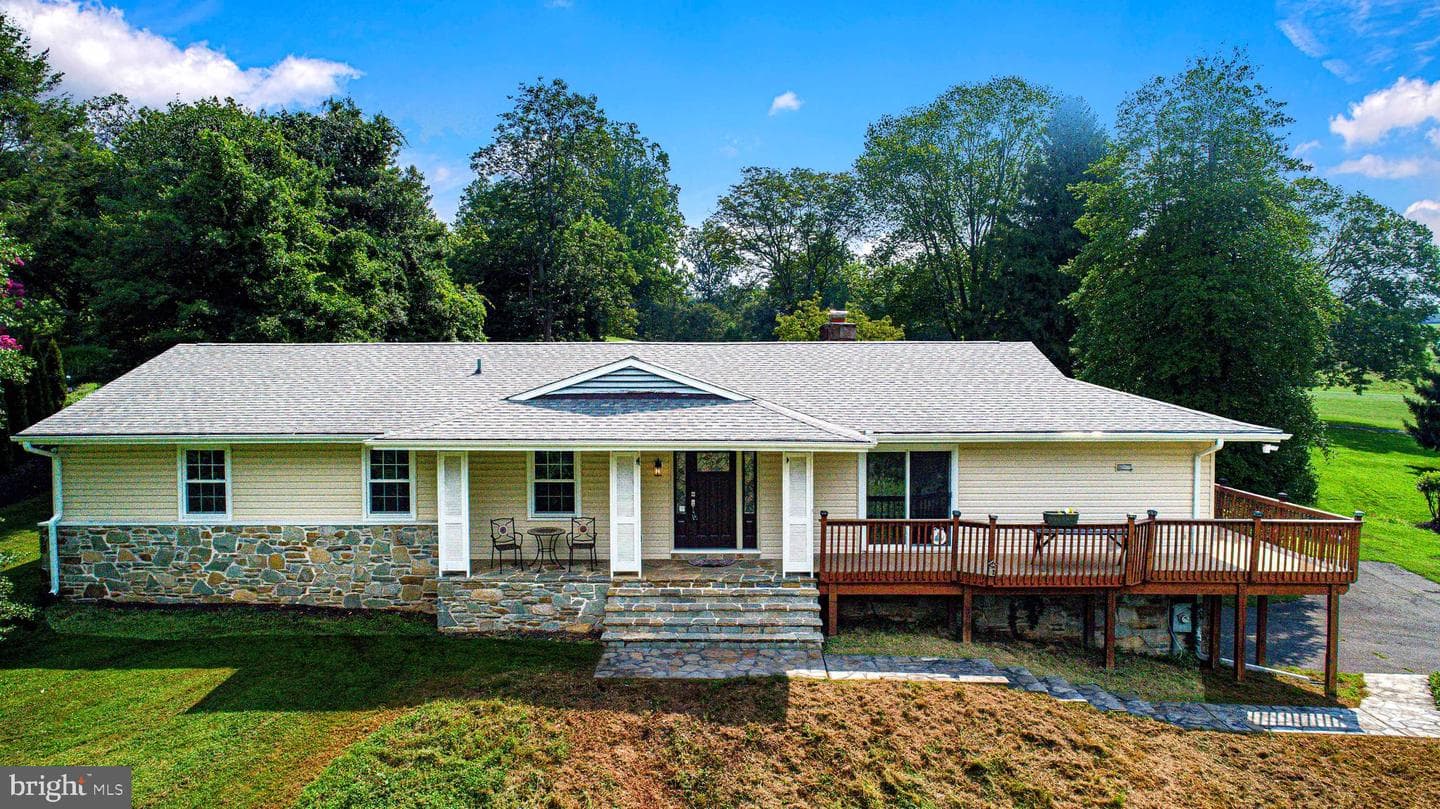 1206 E Macphail Road photo 37
