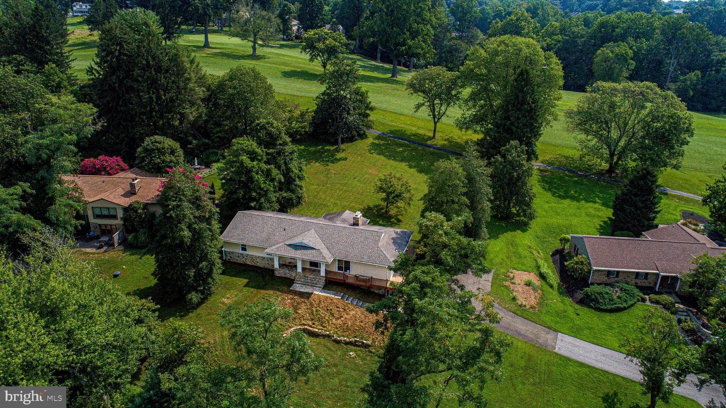 1206 E Macphail Road photo 39