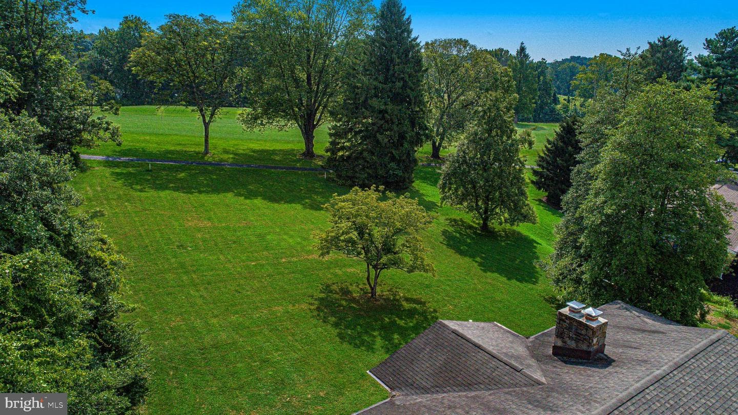 1206 E Macphail Road photo 43