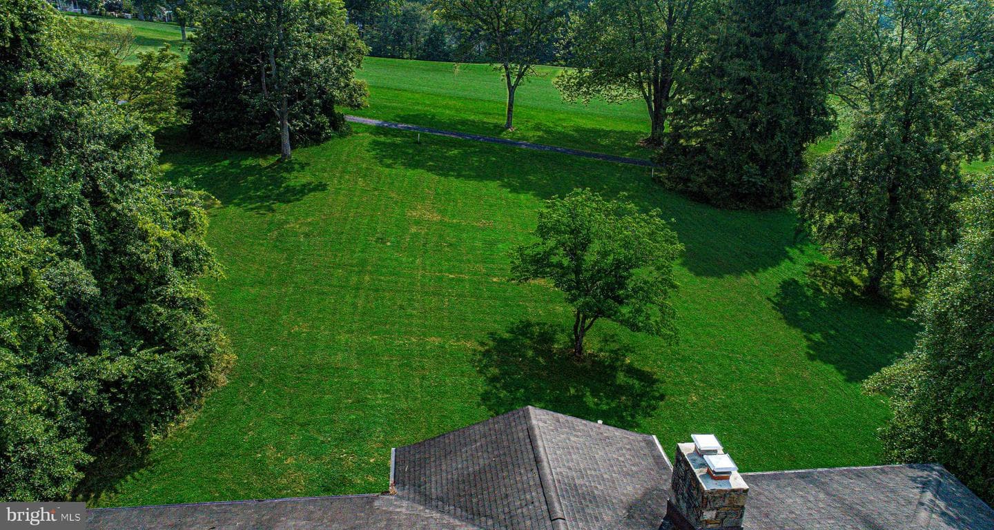 1206 E Macphail Road photo 44