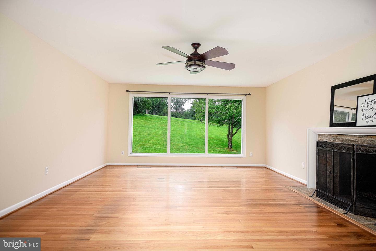 1206 E Macphail Road photo 8
