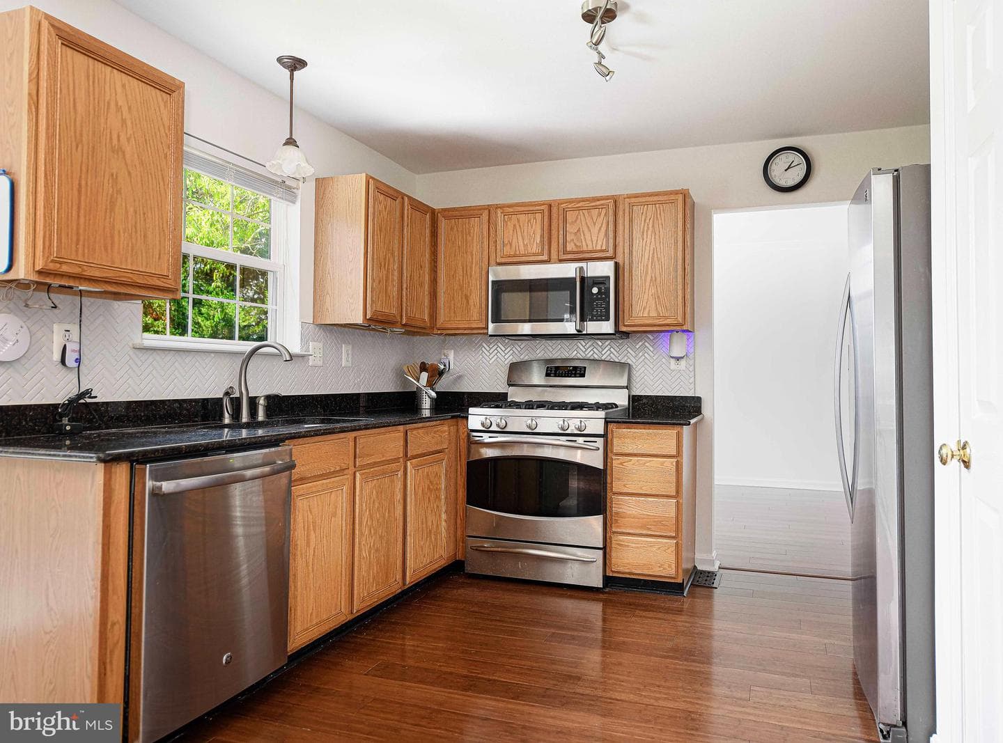 402 Weatherby Road photo 16