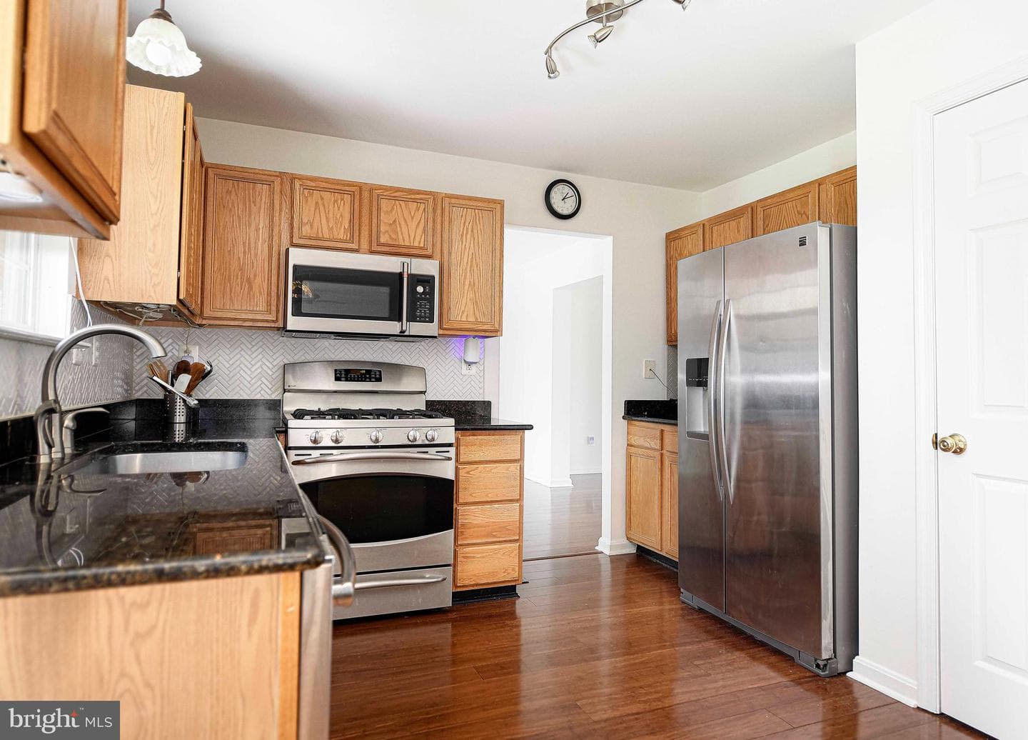 402 Weatherby Road photo 17