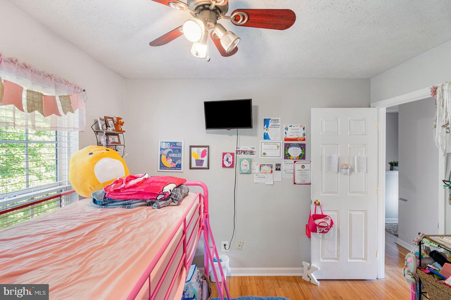 526 Harbour Court photo 26
