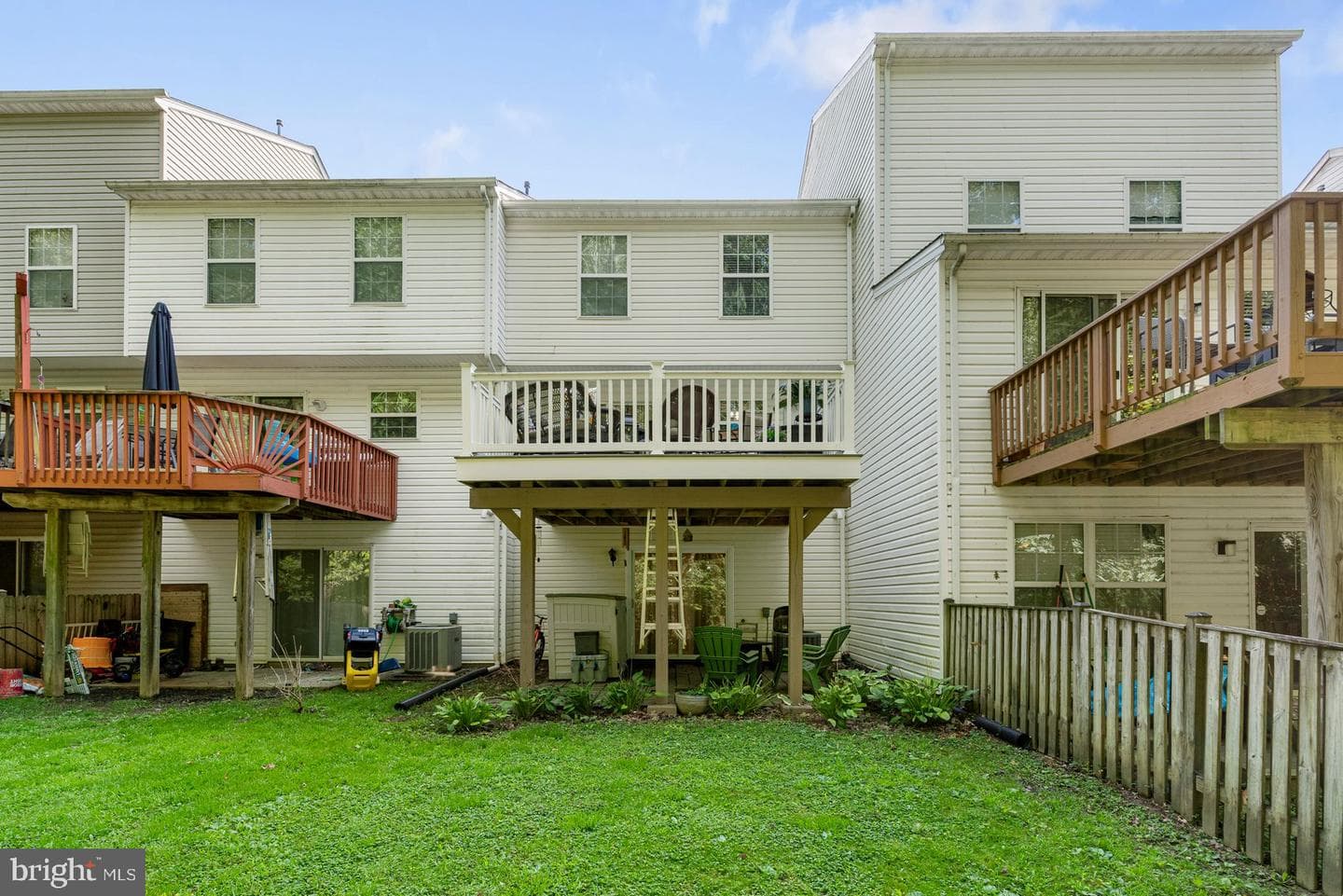 526 Harbour Court photo 37