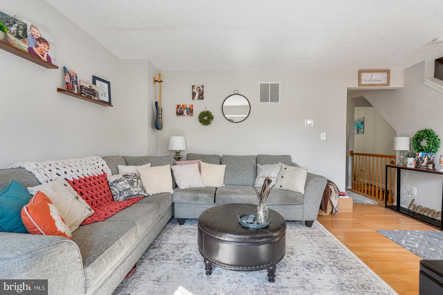 526 Harbour Court photo 6