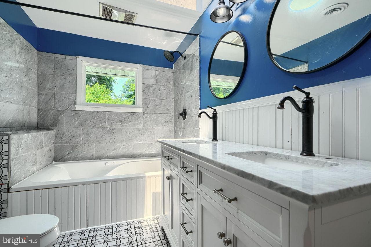 1701 Scott Road photo 41