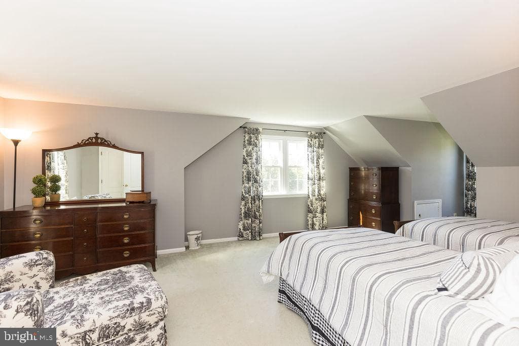 5121 Meadowview Drive photo 55