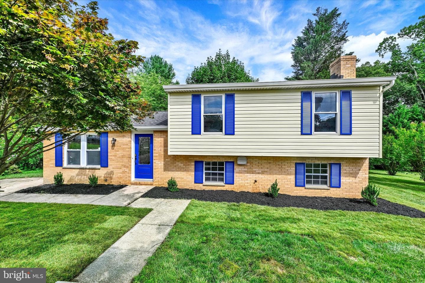 2956 Sunderland Court photo 2