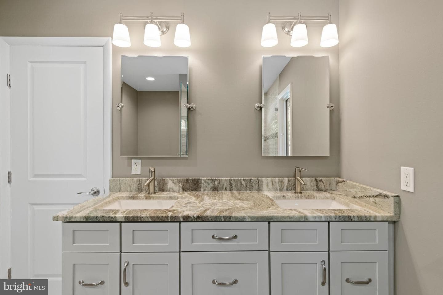 2413 Engle Road photo 26