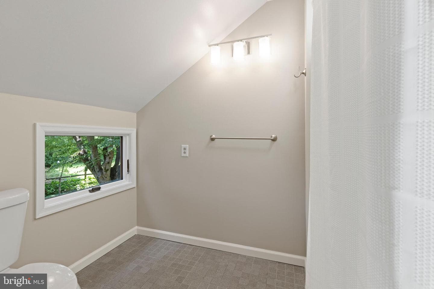 2413 Engle Road photo 41
