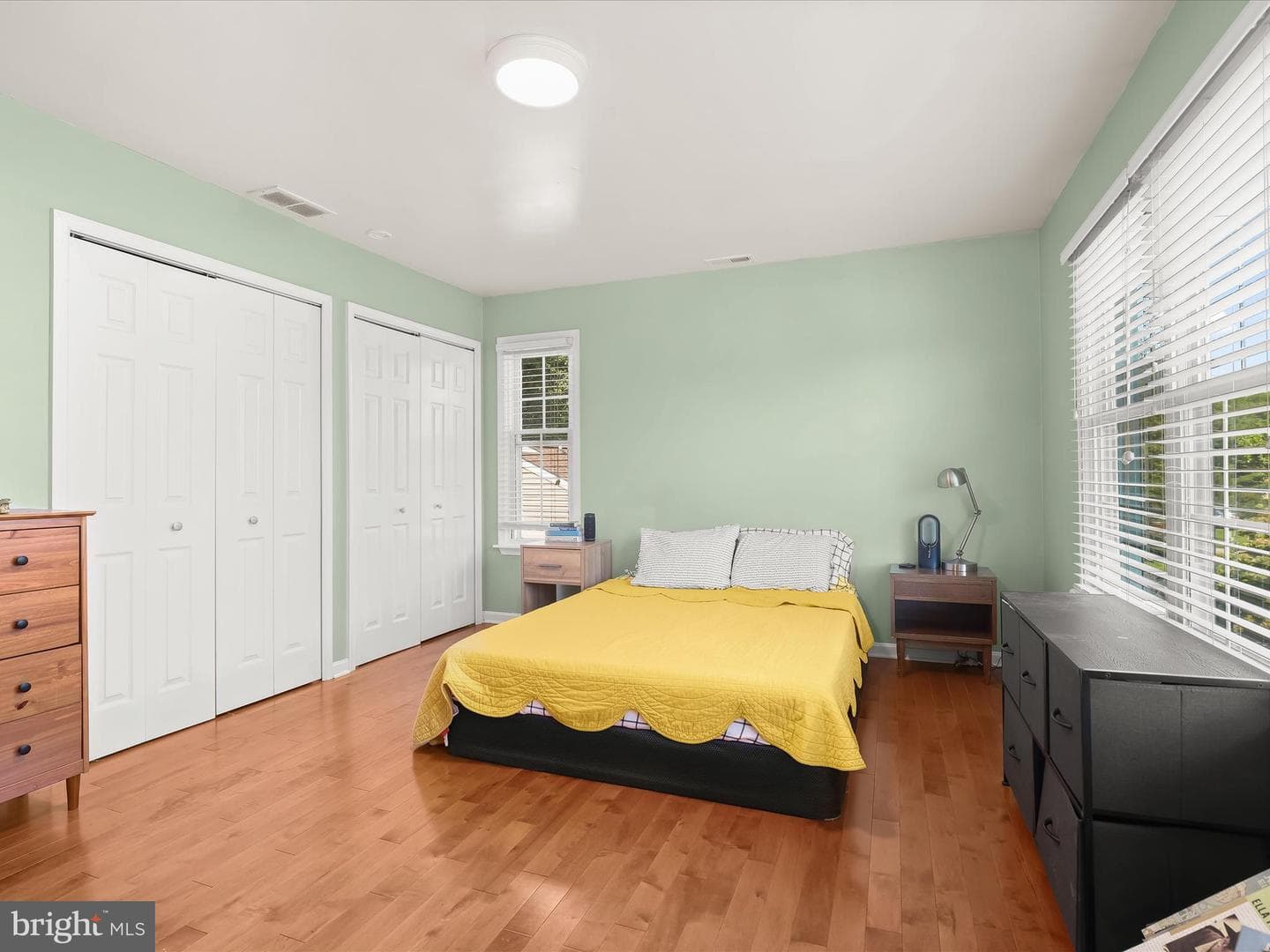 453 Crisfield Drive photo 24