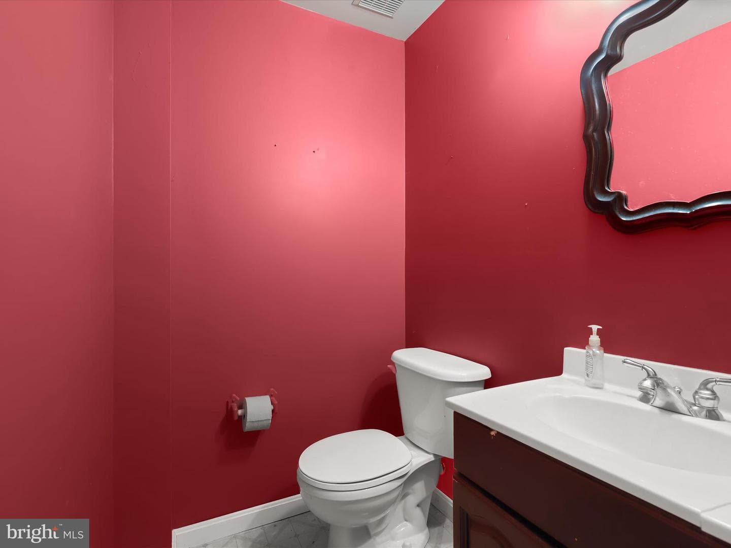 453 Crisfield Drive photo 37