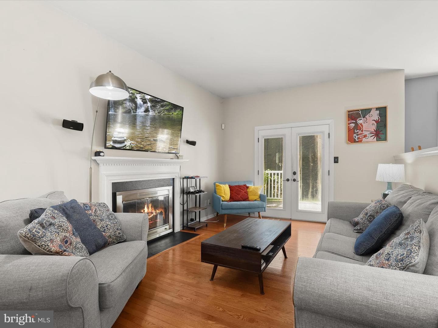 453 Crisfield Drive photo 6