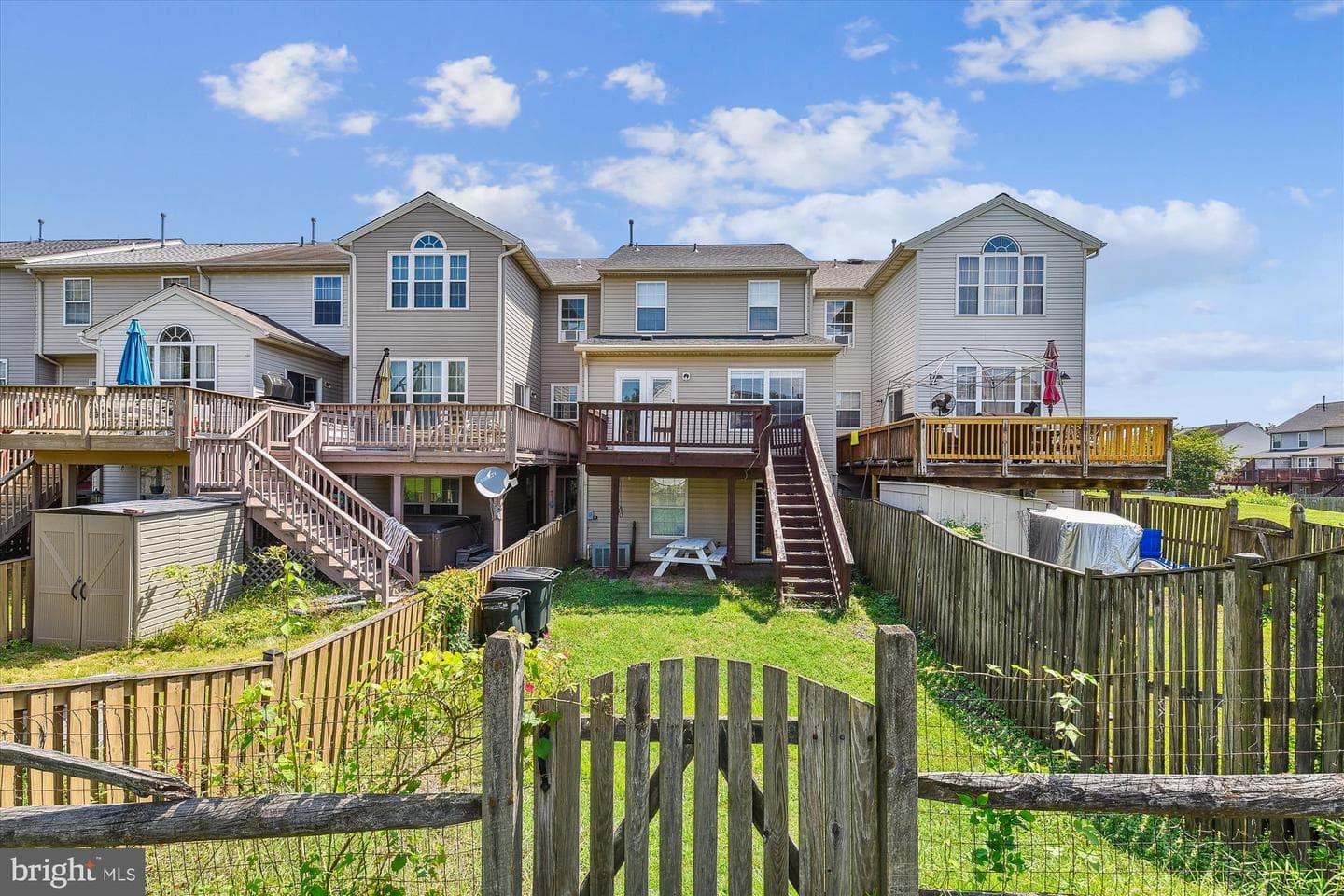 582 Doefield Court photo 44