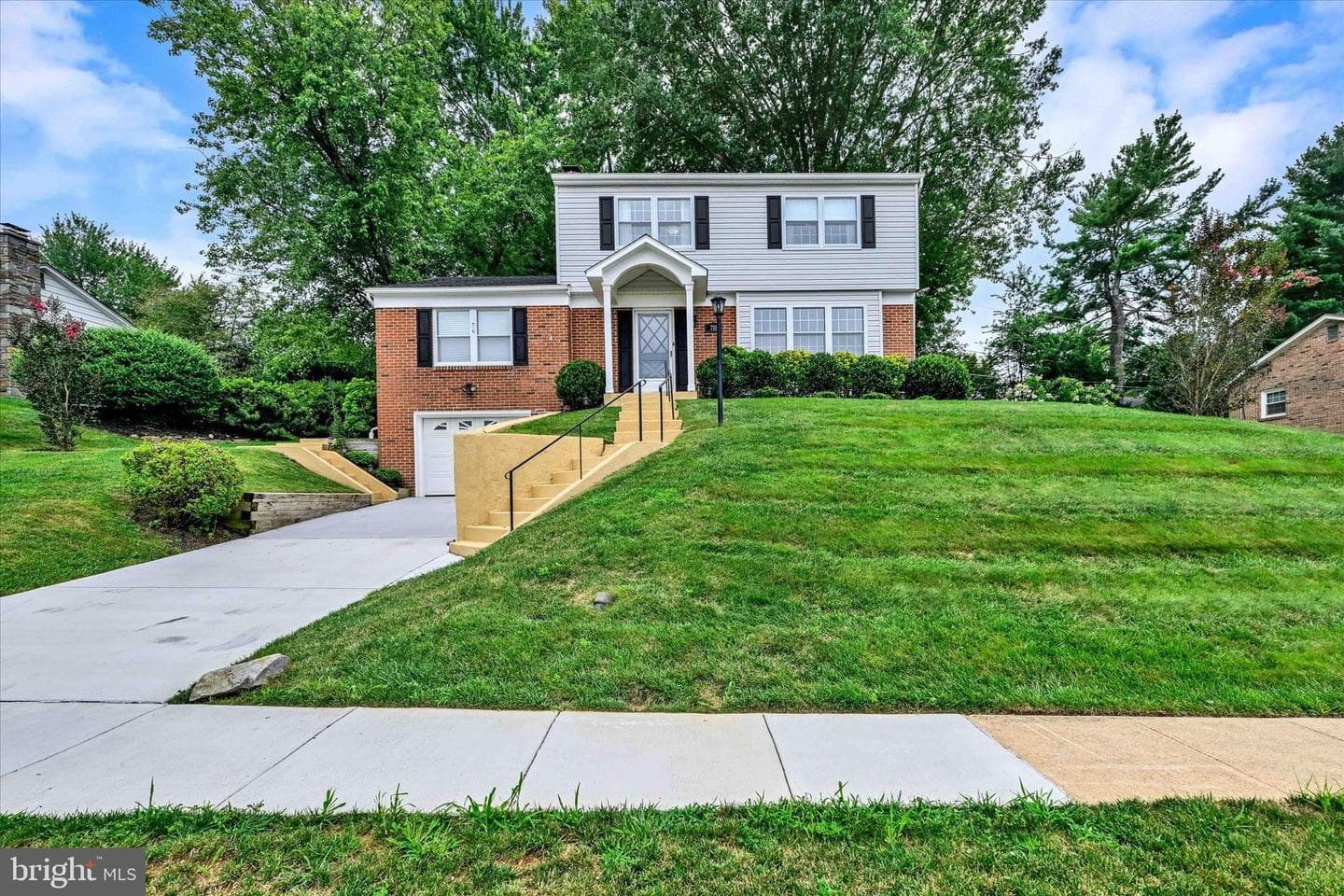 711 Idlewild Road photo 2