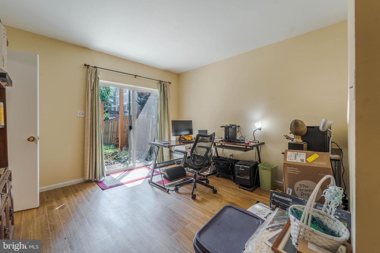 428 Kentmore Terrace photo 24