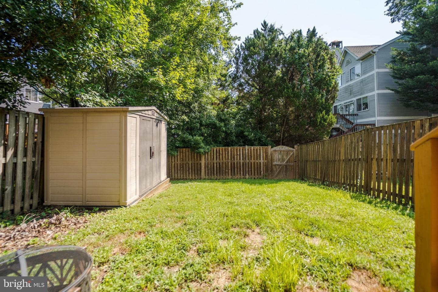 428 Kentmore Terrace photo 32