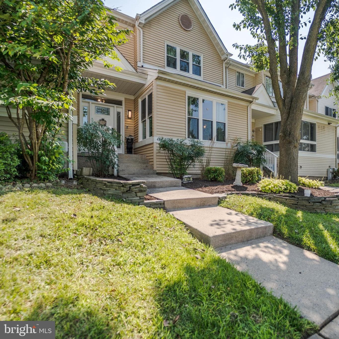 428 Kentmore Terrace photo 38