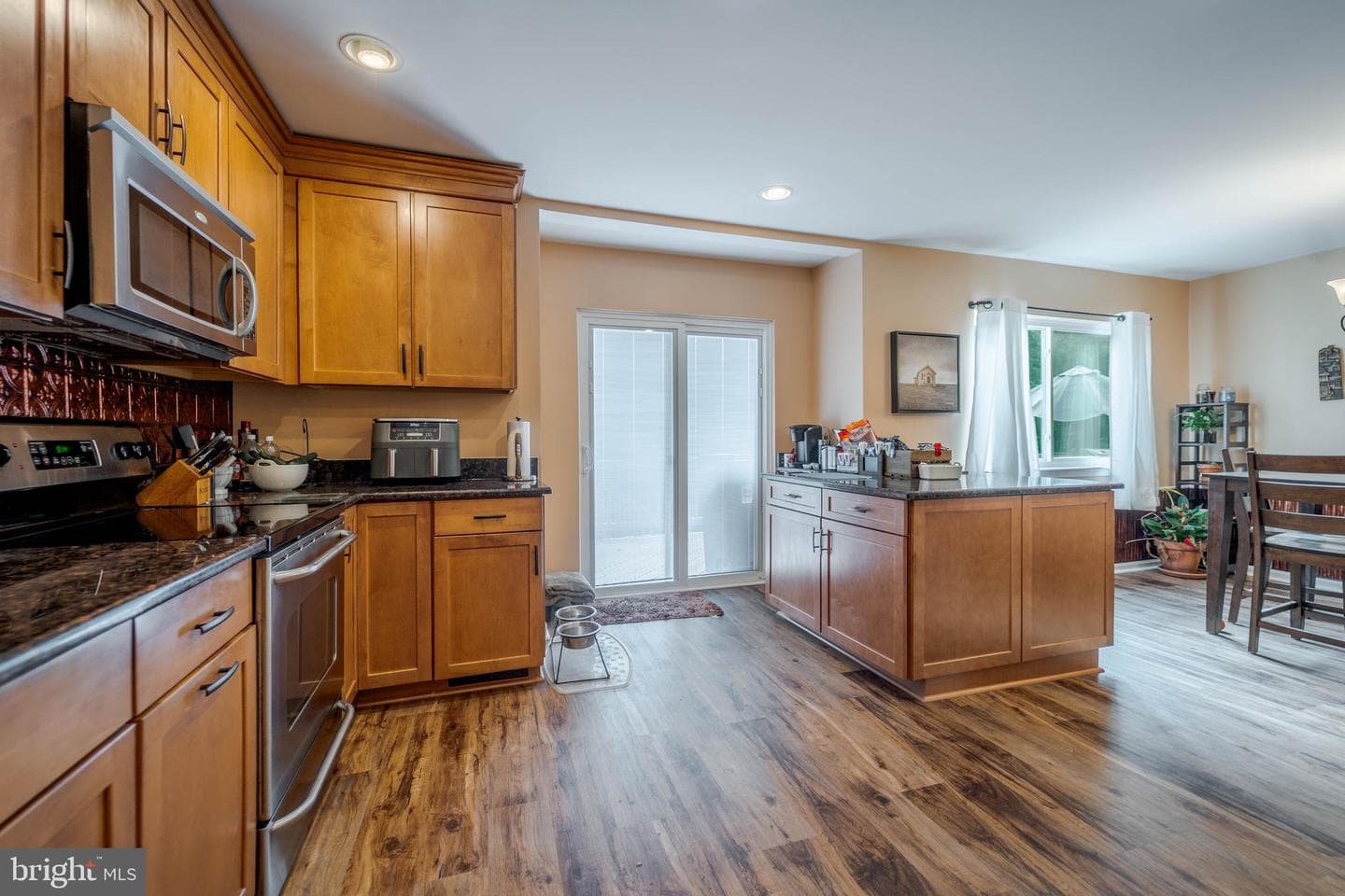 428 Kentmore Terrace photo 6