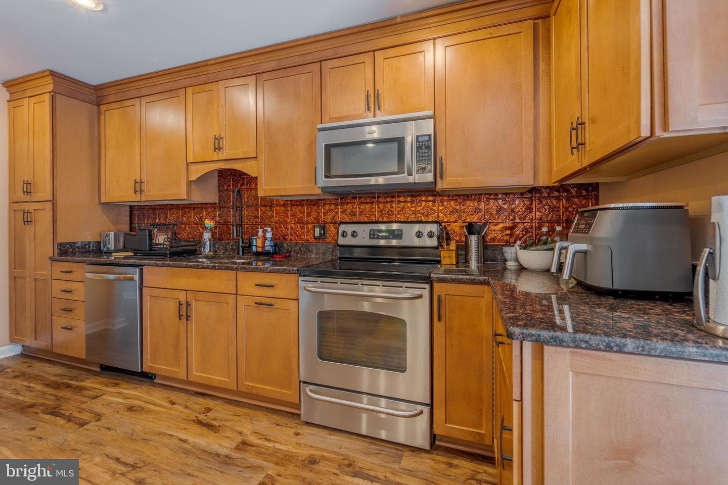 428 Kentmore Terrace photo 7