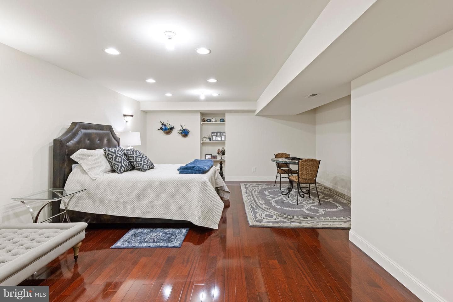 2122 Overlook Court photo 29