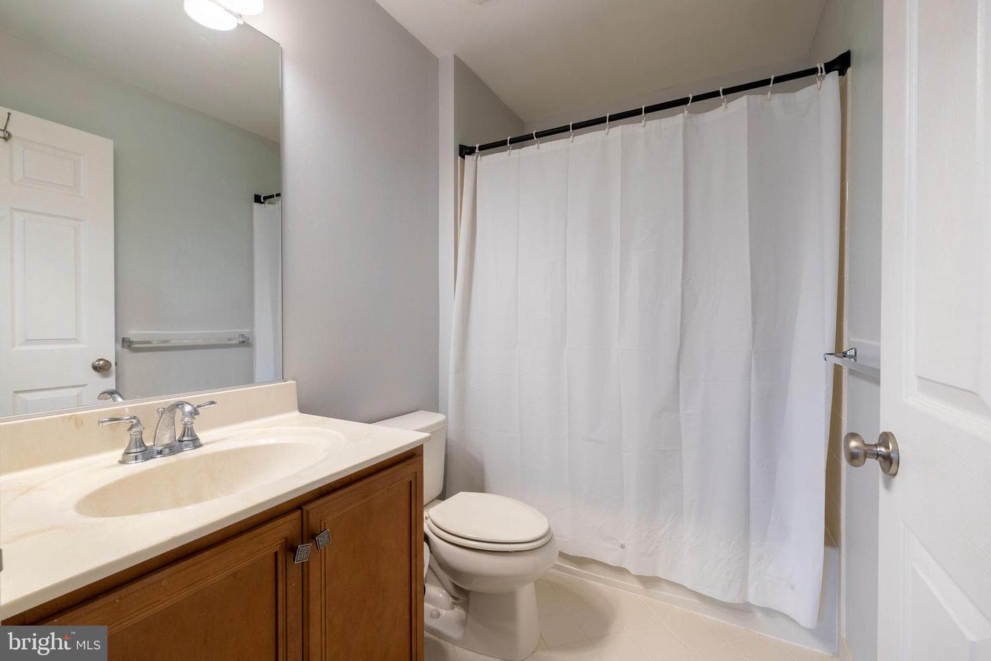 2122 Overlook Court photo 35