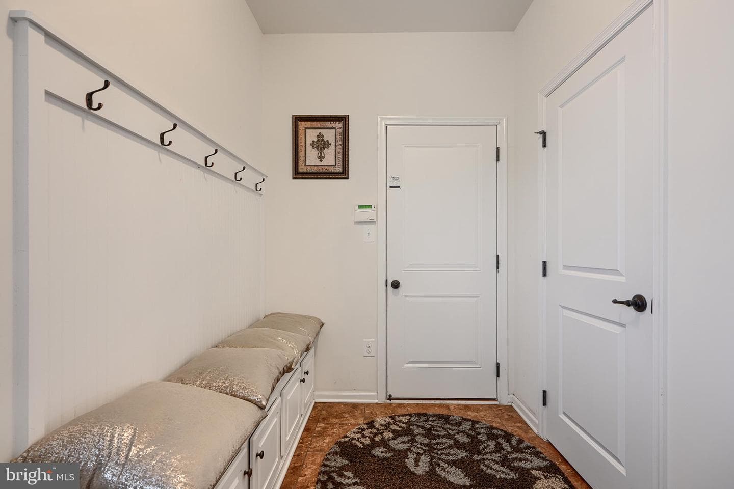 734 Falcon Lane photo 25