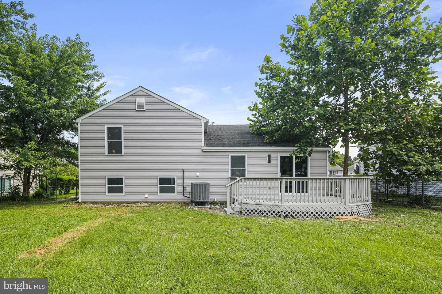 924 Cambridge Avenue photo 7