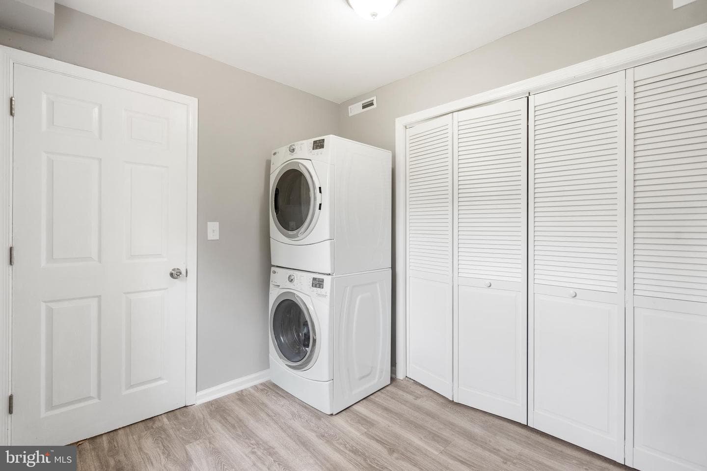 1413 Peverly Road photo 14