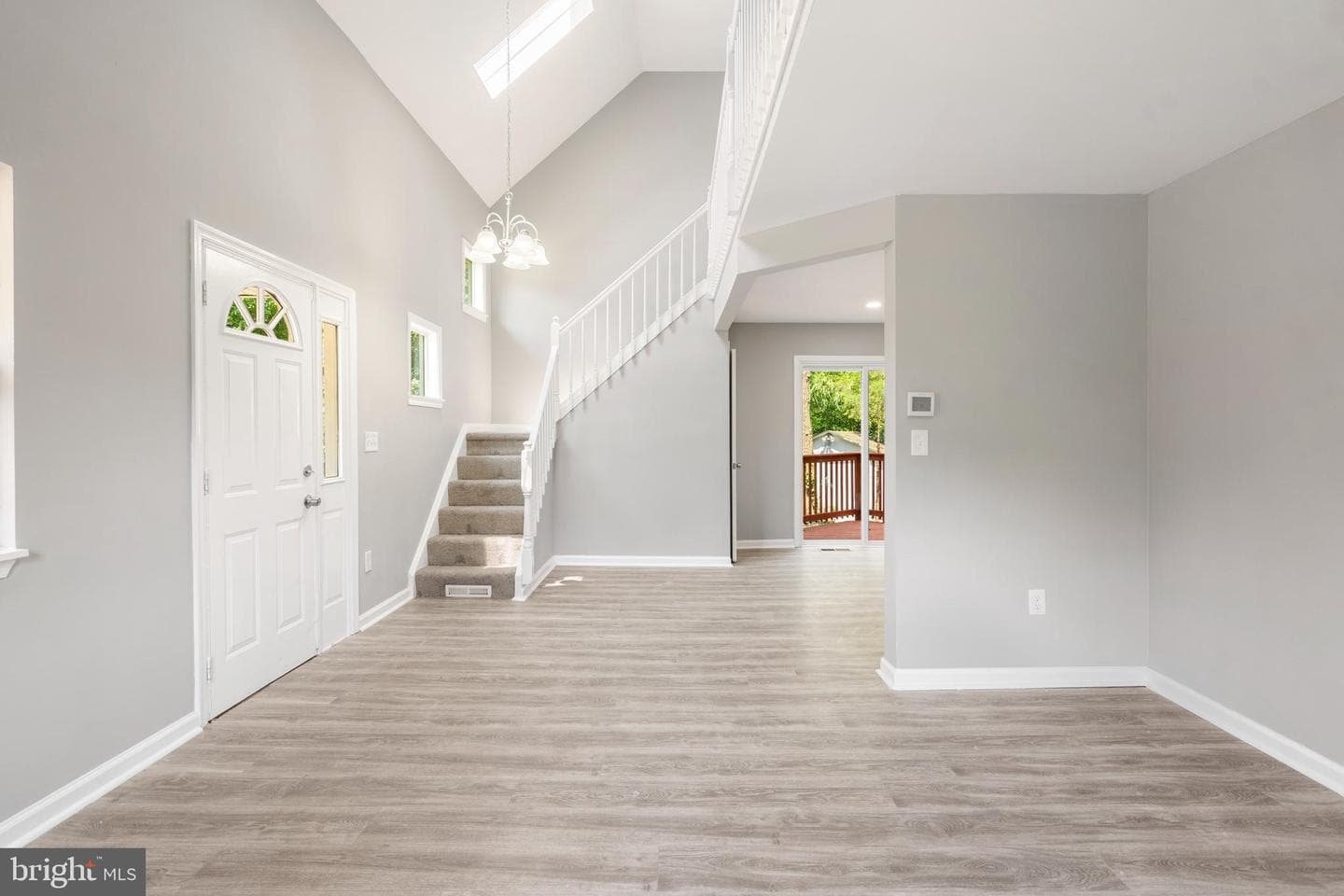 1413 Peverly Road photo 2
