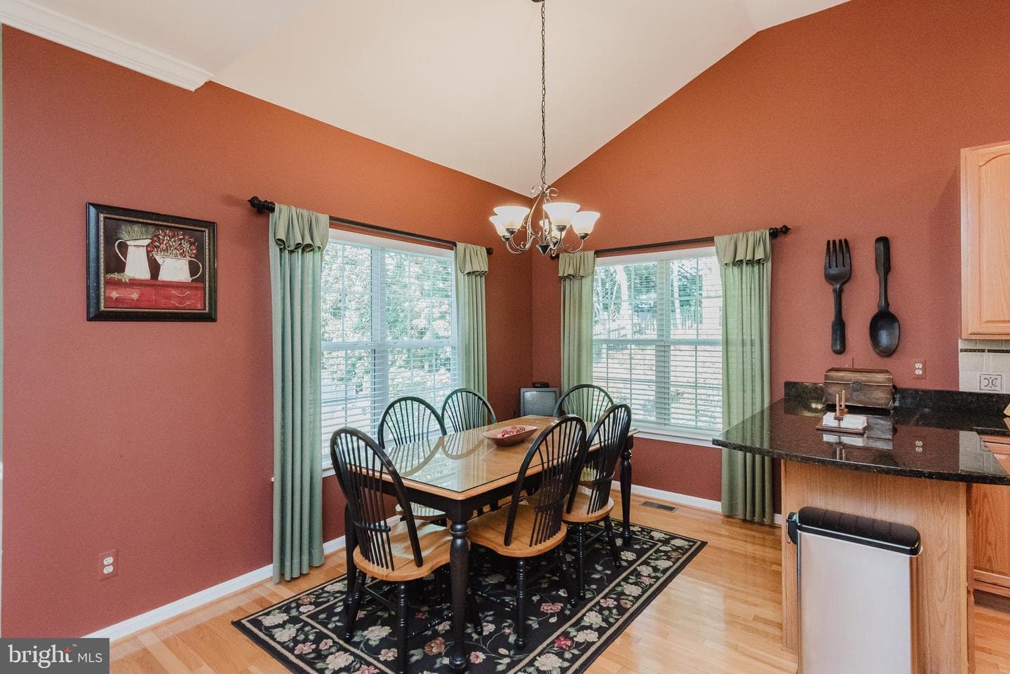 9 E Brook Hill Court photo 15