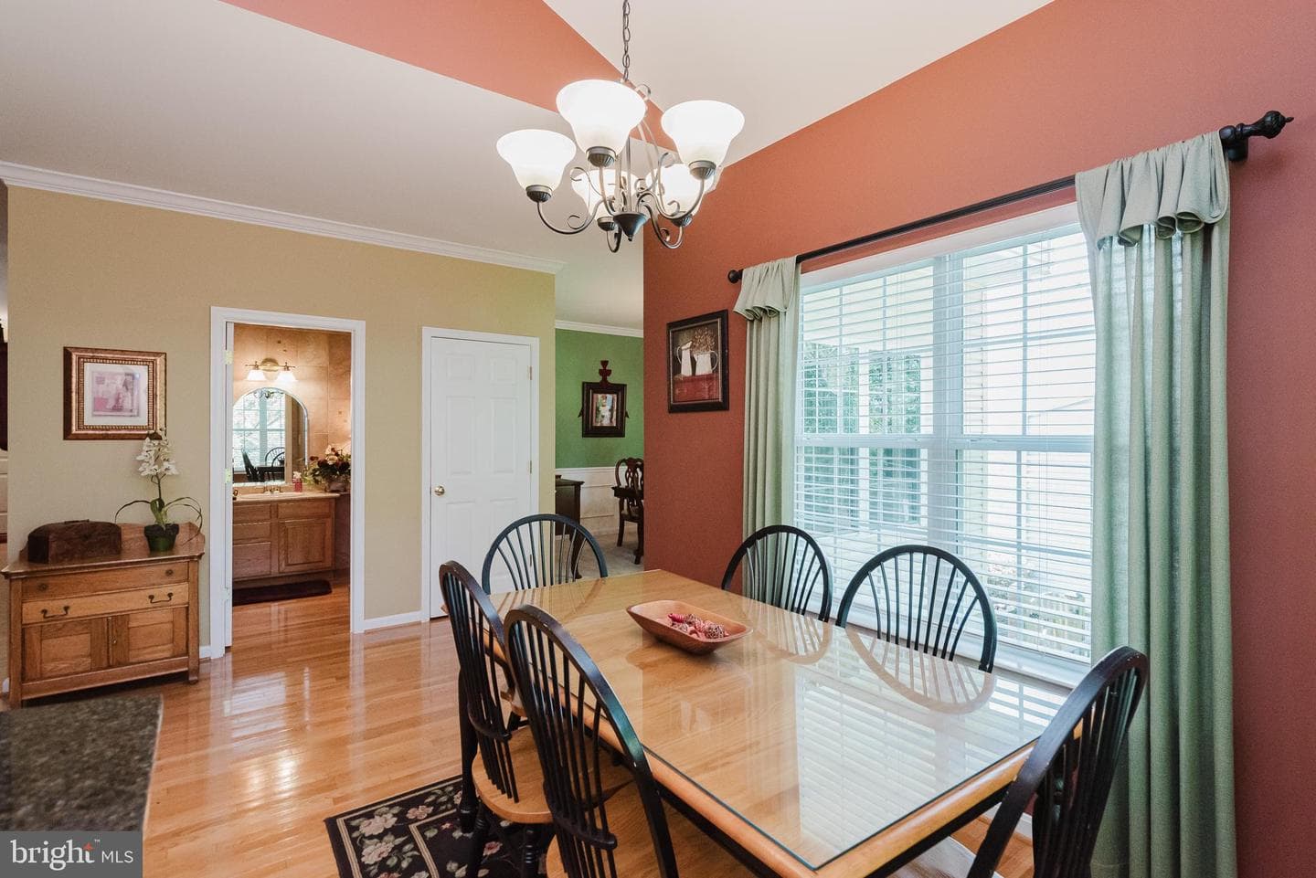 9 E Brook Hill Court photo 16