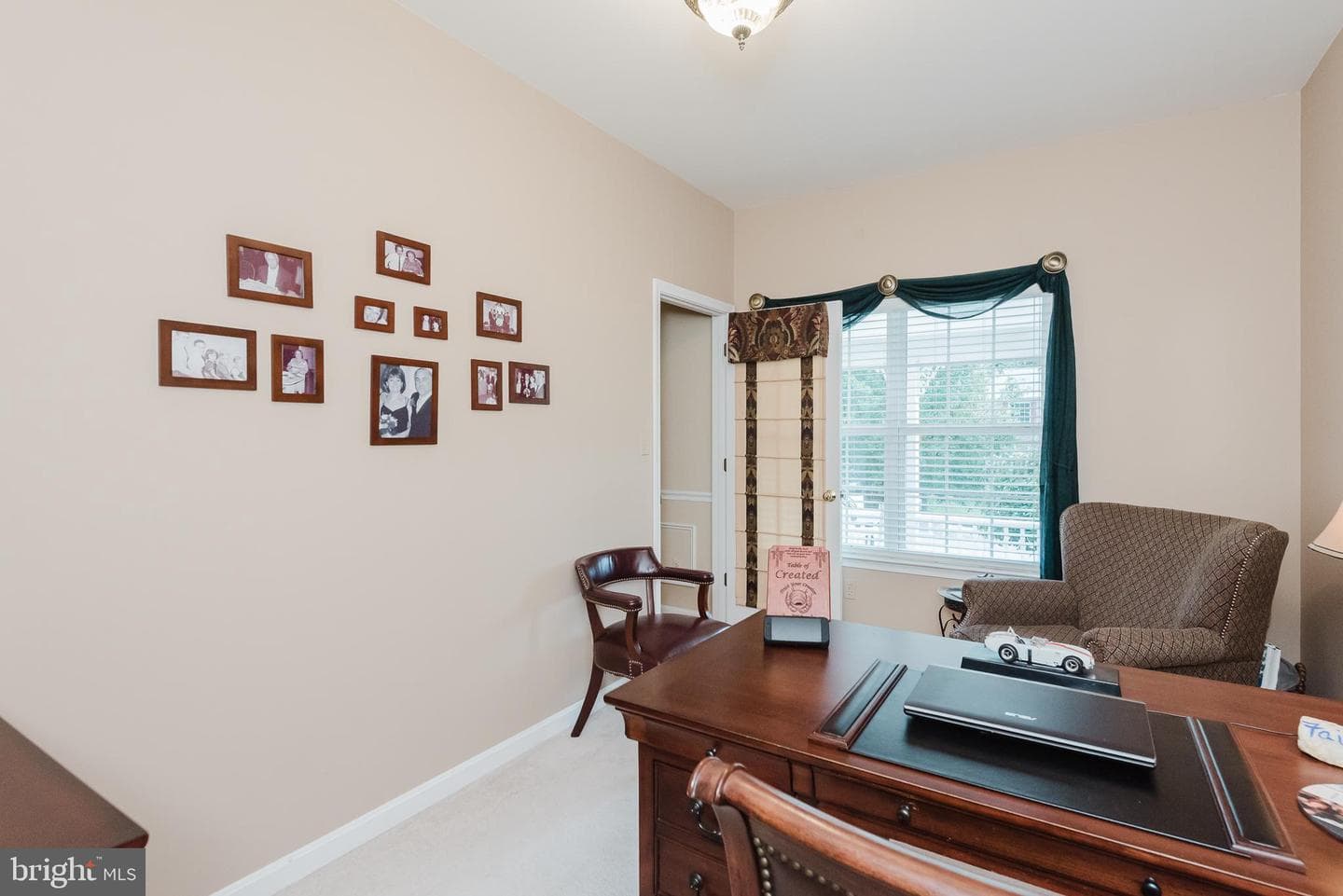 9 E Brook Hill Court photo 33
