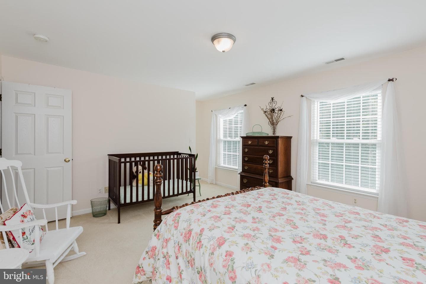 9 E Brook Hill Court photo 44