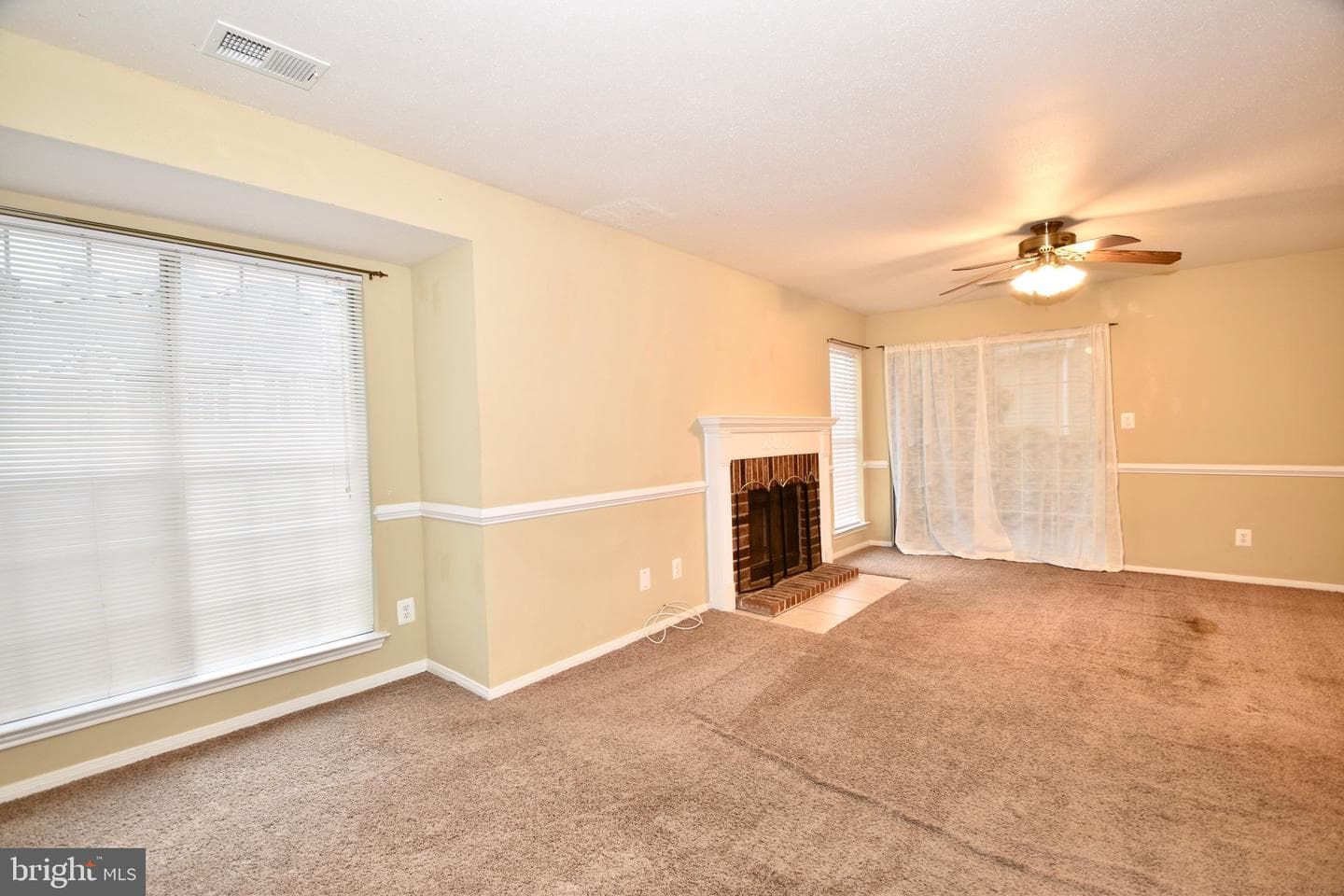 606 Squire Lane #606-F photo 2