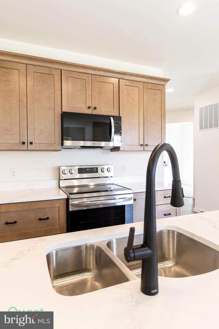 2115 Nuttal Avenue photo 23