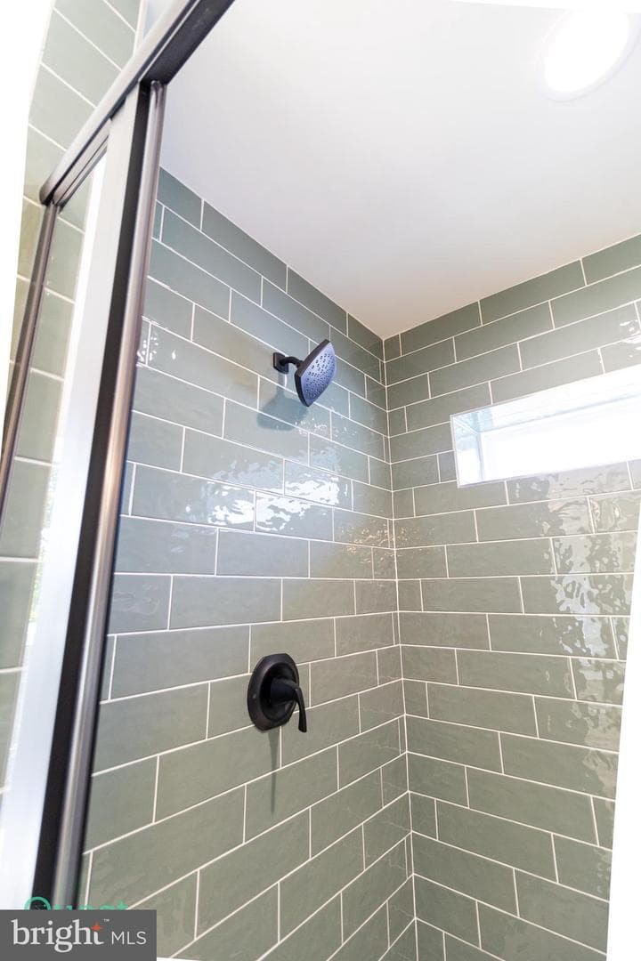 2115 Nuttal Avenue photo 40