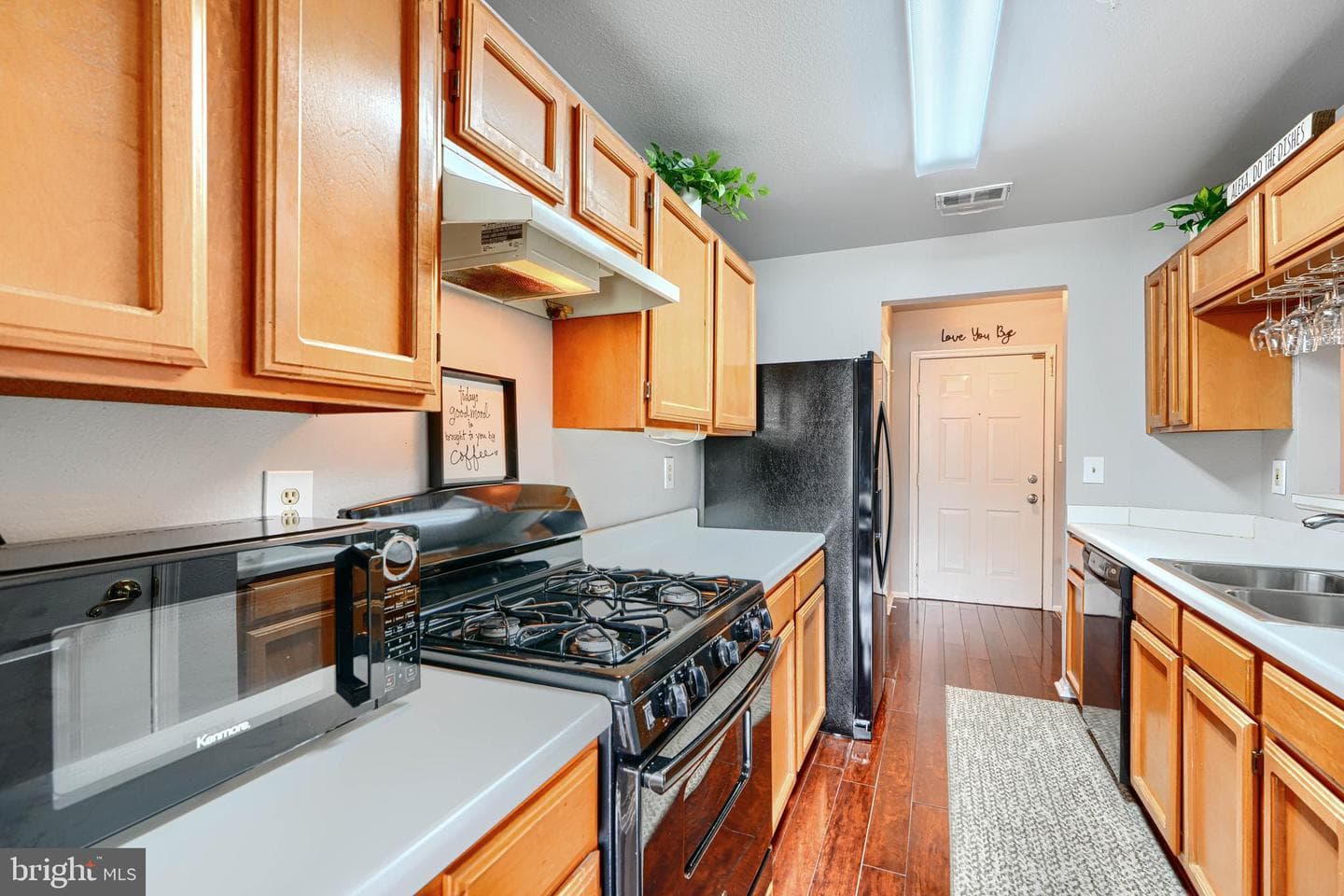 204 Chaucer Lane #204-D photo 11