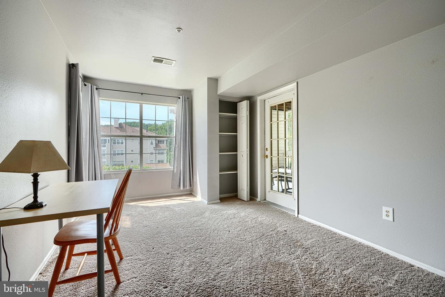 204 Chaucer Lane #204-D photo 14