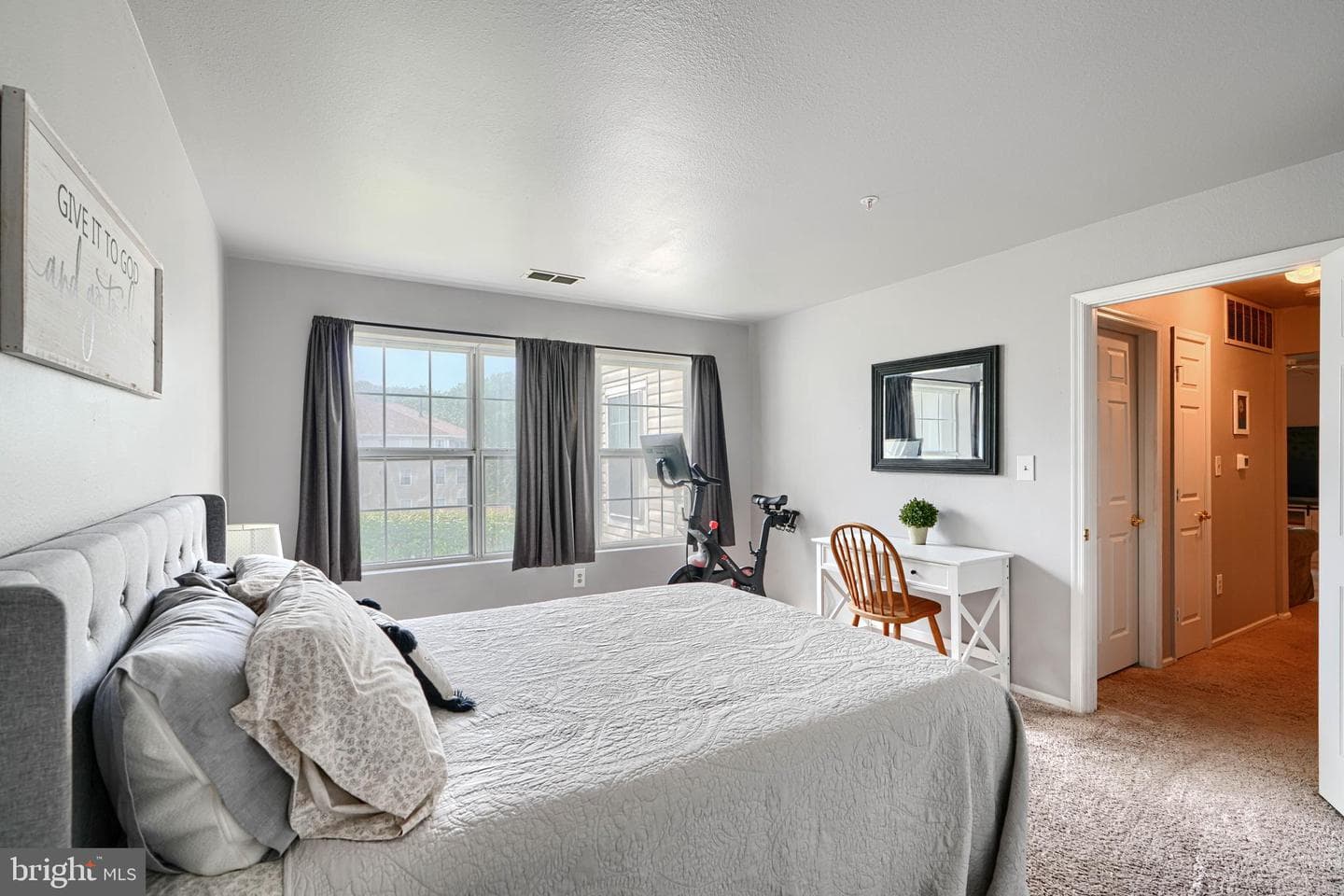 204 Chaucer Lane #204-D photo 19