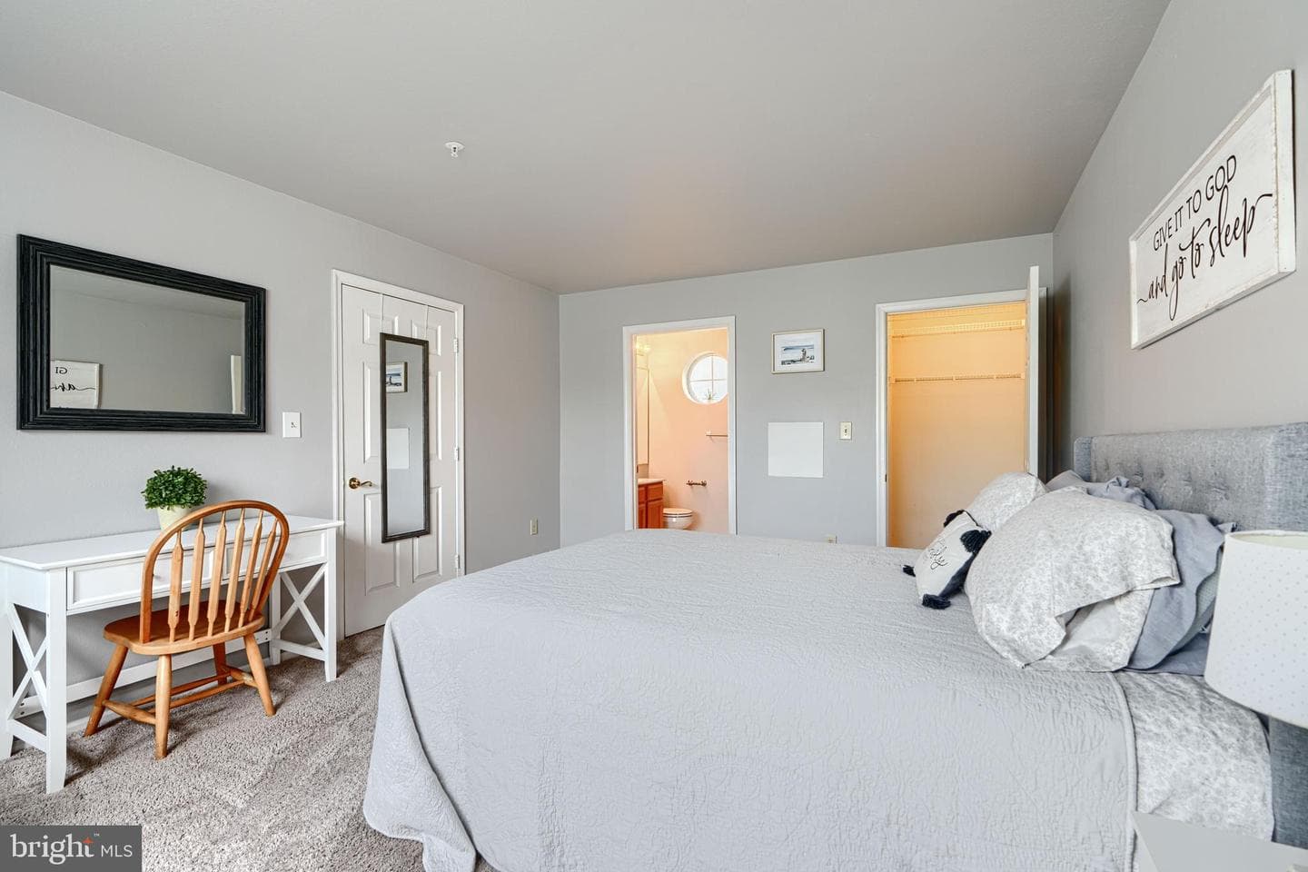 204 Chaucer Lane #204-D photo 20