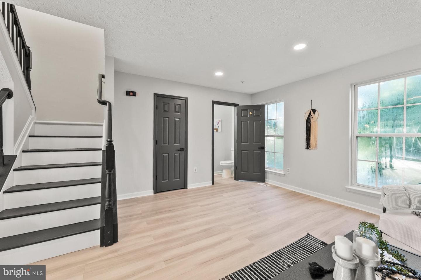 975 Pirates Court photo 11