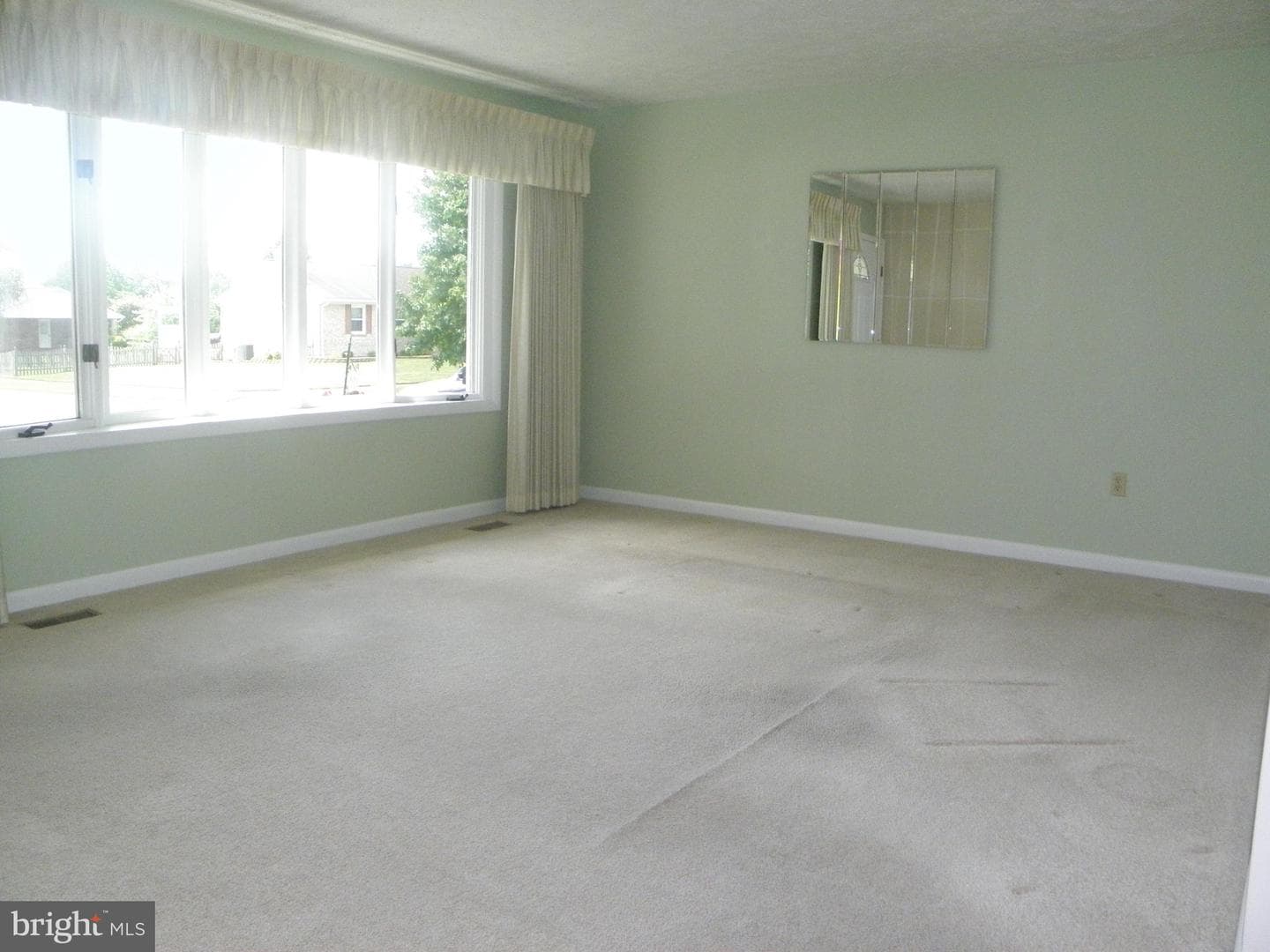 863 Flintlock Drive photo 4