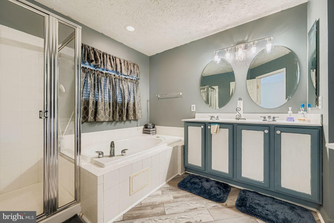4901 Paper Bark Road photo 16
